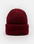 Adalyn beanie, velvet cake