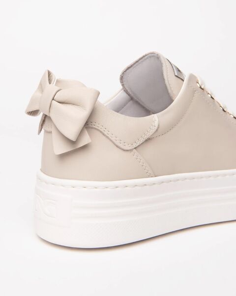 Leather sneakers with bow, Milk