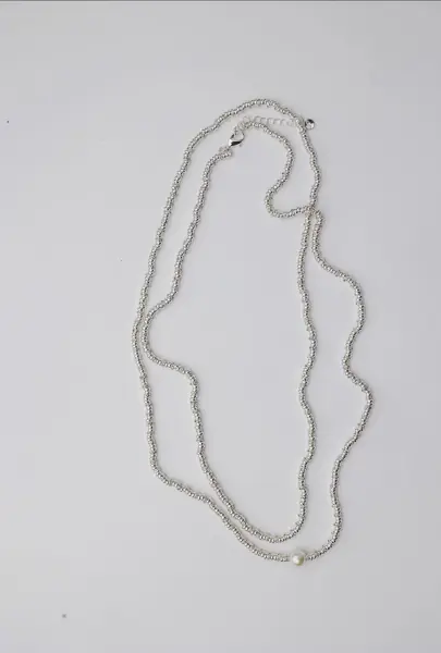 Glow long necklace, silver