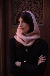 Adalyn hood, desert rose