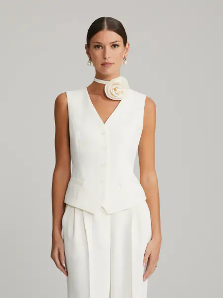 Maria liivi, valkoinen