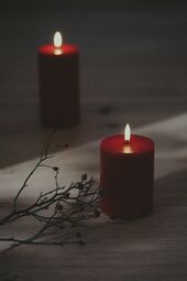 Led pillar candle 15cm, carmine red