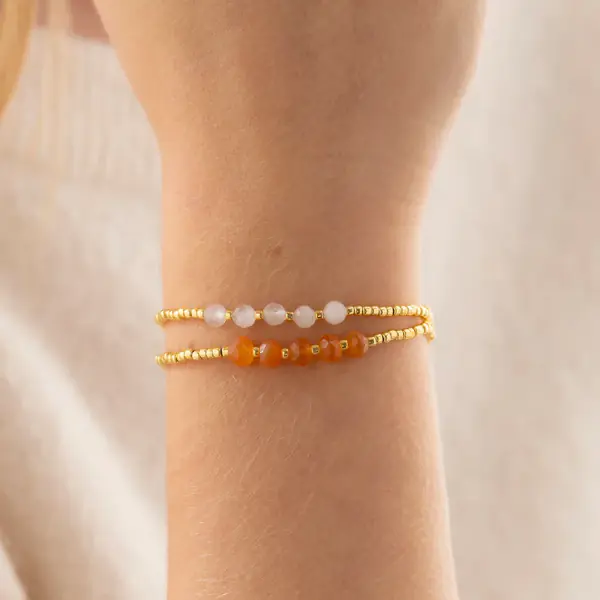 Essential rose quartz bracelet gold