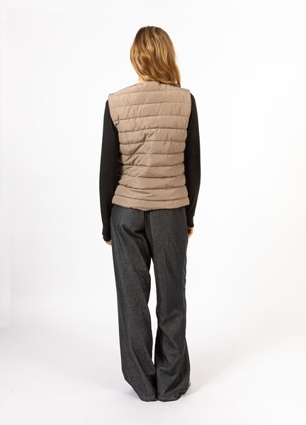 Asta quilted vest, sand