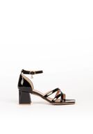 Hannah, black