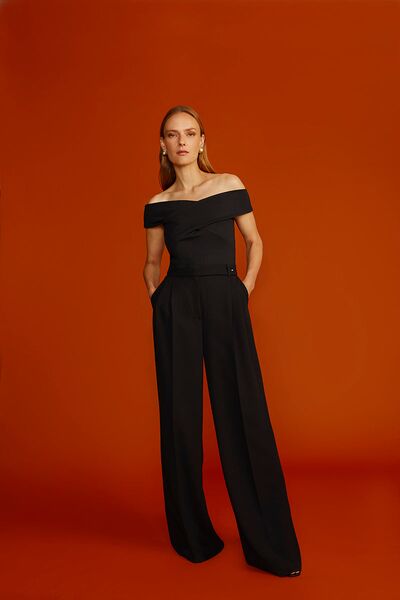 Abelena toppi, musta