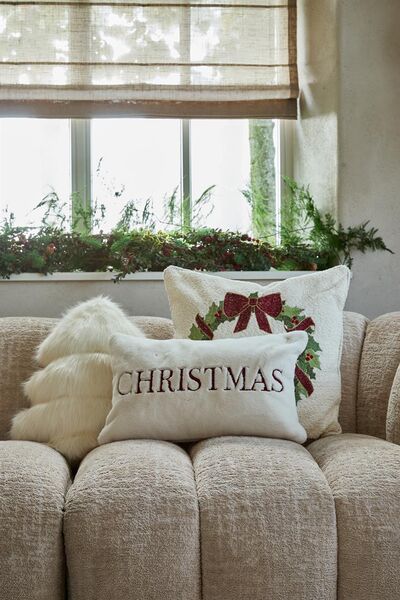 Fluffy tree faux fur box pillow