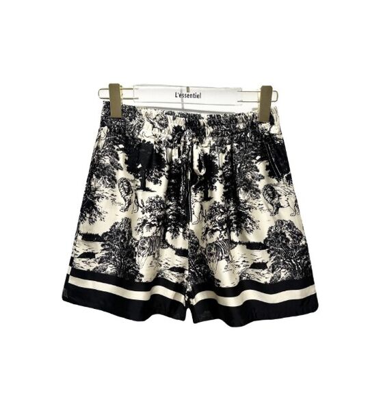 Shorts with Toile De Jouy print, black
