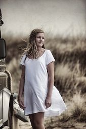 Yöpaita bell, white