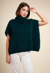 Sleeveless turtleneck sweater, alpine