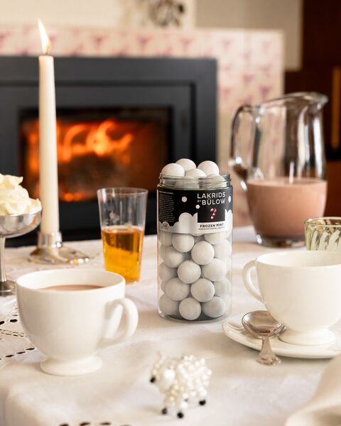 Regular winter frozen mint