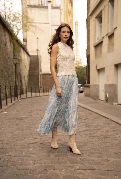 Sleeveless lace top, ecru