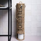 Rustic rattan toilettes