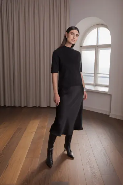 Karliea short sleeve mock neck sweater, black