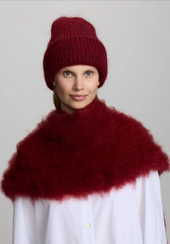 Adalyn beanie, velvet cake