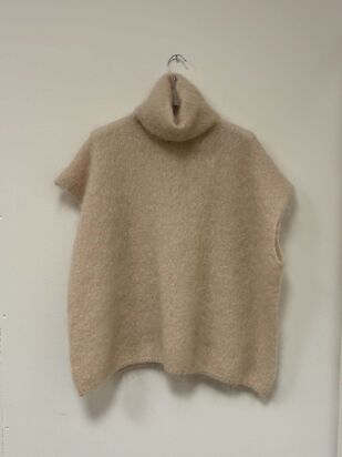 Turtleneck mohair vest, light beige