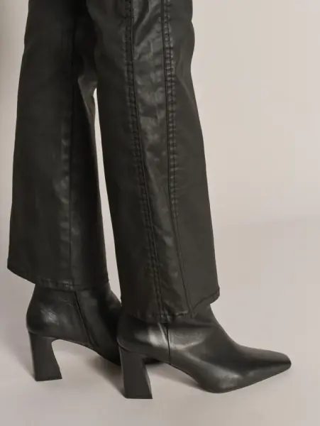 Ashley coated pant, black