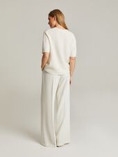 Enezy neule, liidunvalkoinen