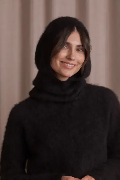 Alivia alpaca blend hood, black