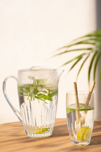 Pitcher acrylic, transparent