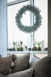 Vintia wreath 65cm, green/off white