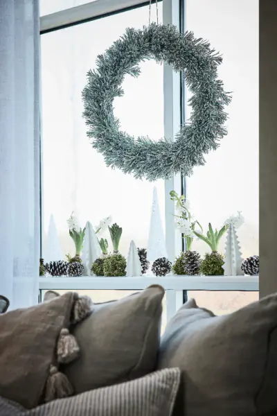 Vintia wreath 65cm, green/off white
