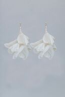 Flowy earrings, beige w gold