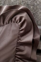 Aix pillowcase with frilled edge 45x45, mocca