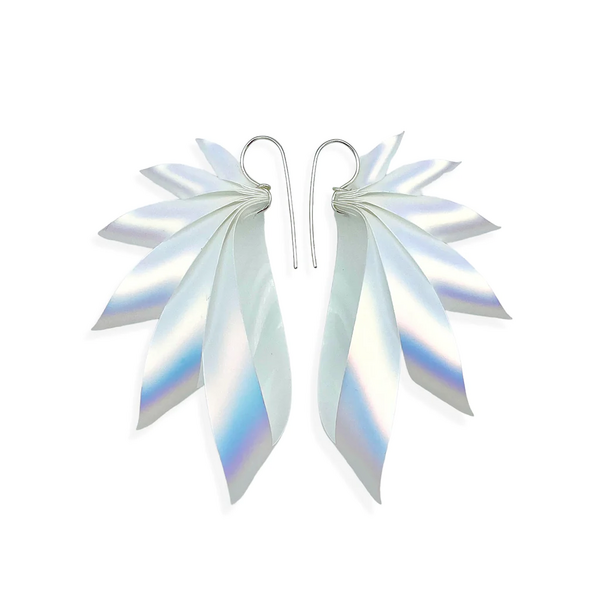 The wings silver medium, rainbow matte
