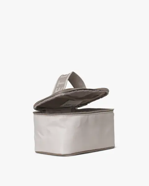 RE-LB summer cosmetic, chateau gray