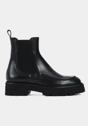 Riva, black