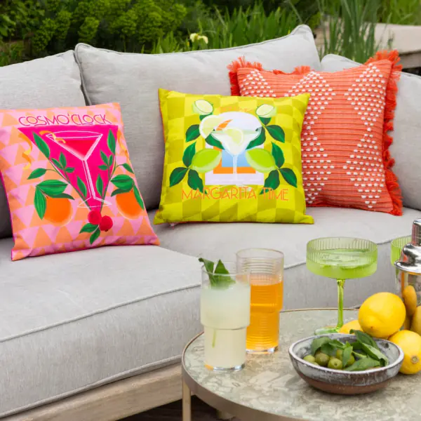 Margarita outdoor cushion 43x43, lime