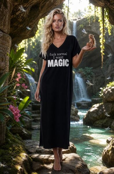 I want magic t-shirt dress, black