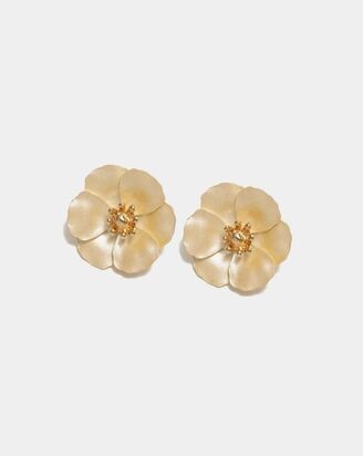 Flower small earrings, soft yellow