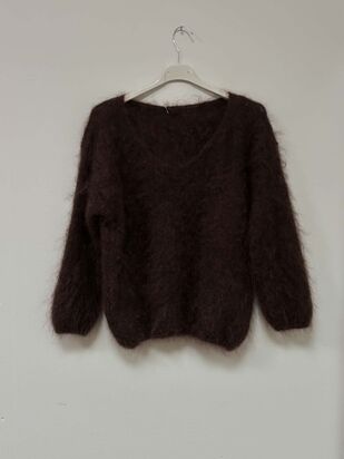 V-neck mohair knit, chocolate