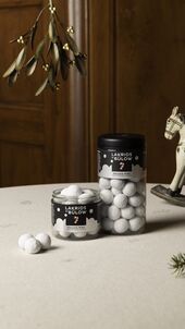 Regular winter frozen mint