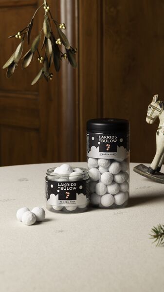 Regular winter frozen mint