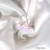 Blossom earrings, silver