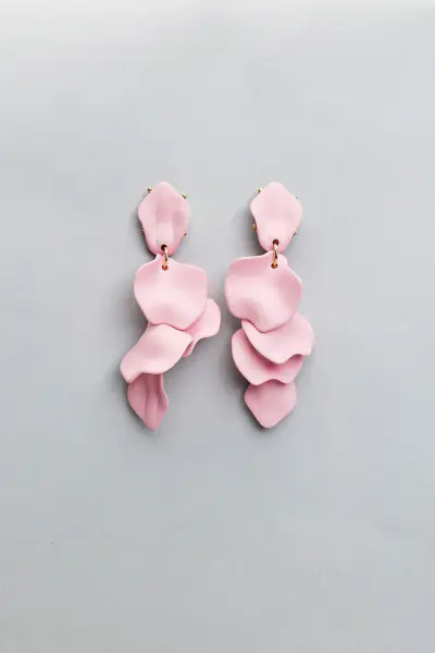 Leaf earrings, light pink