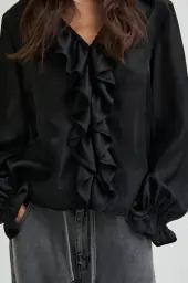 Saggie blouse, black