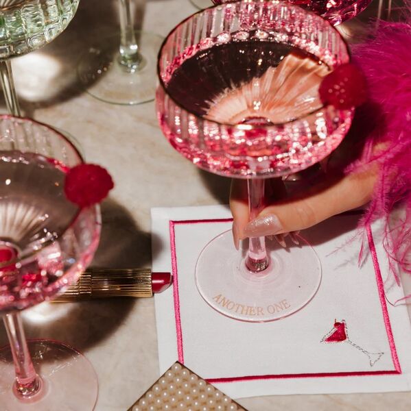 Cocktail napkin set, Cosmopolitan