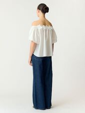 YASmanly offshoulder top, star white