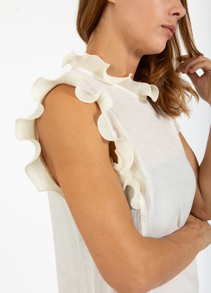 Top with ruffles, creme