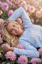 I want magic sweater, blue