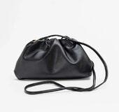 Dumpling bag, black