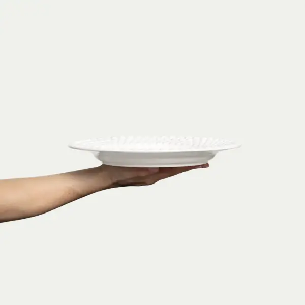 Bubbles plate 28cm, white
