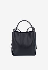 Molly, black