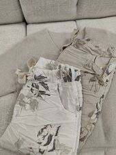 Housut kukkakuviolla, valkoinen