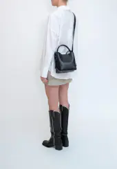 Molly, black