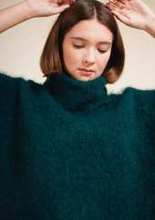 Sleeveless turtleneck sweater, alpine